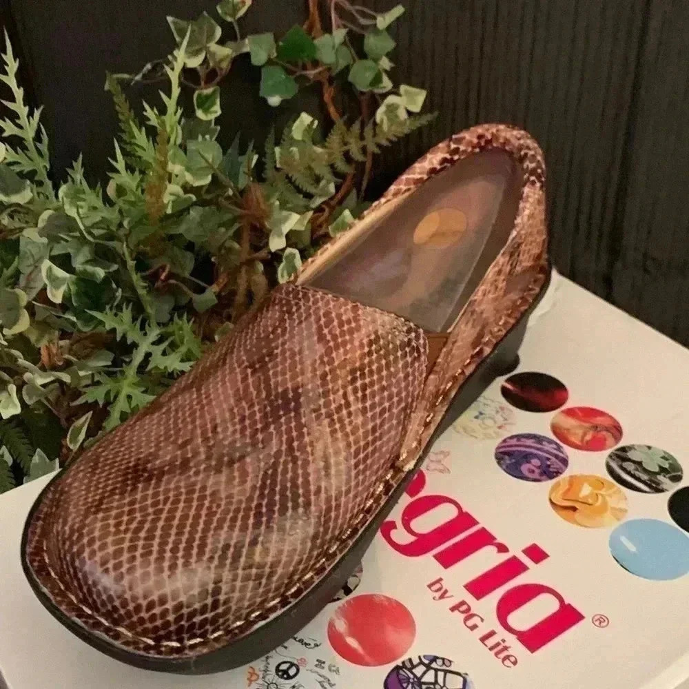 ALEGRIA DEBRA BROWN SNAKE NIB SIZE 36 View 2